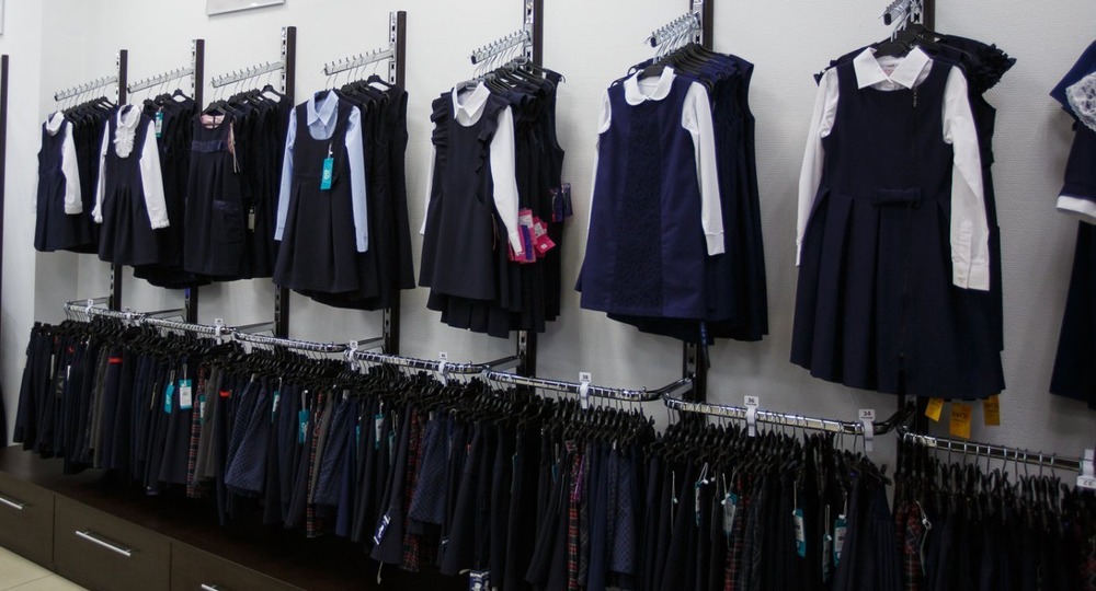 В России хотят ввести стандарт на школьную форму В России хотят ввести стандарт на школьную форму