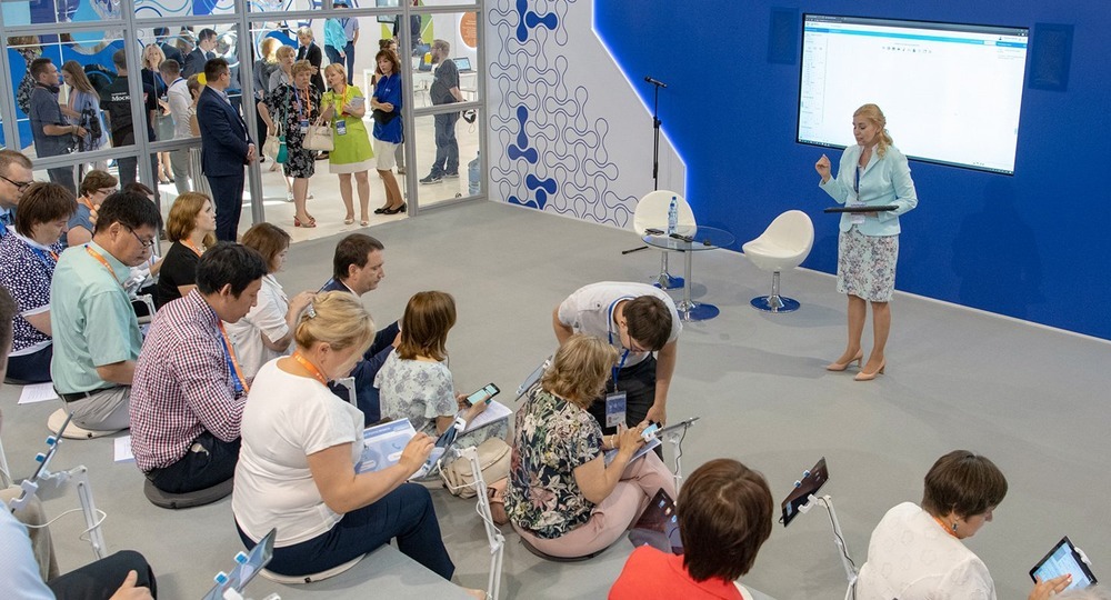 «Мы все из городов разных. Но задачи перед нами, образованцами, стоят общие» «Мы все из городов разных. Но задачи перед нами, образованцами, стоят общие»