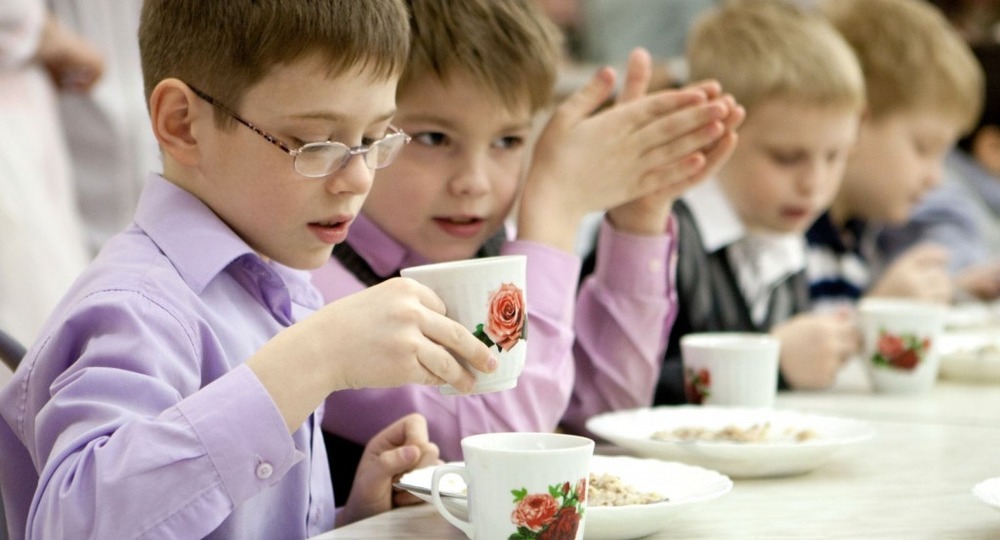 Питание школьников не соответствует установленным нормативам Питание школьников не соответствует установленным нормативам