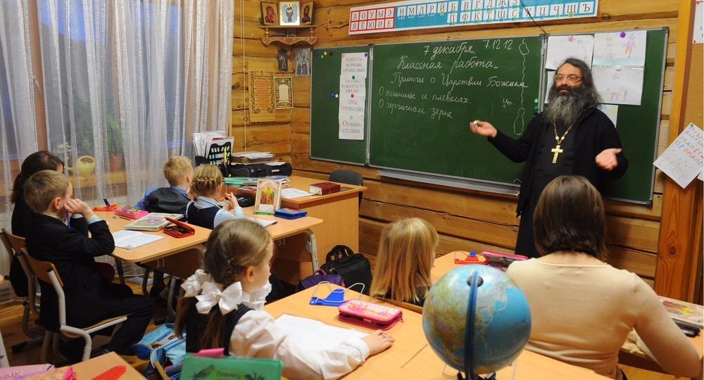 Новый ФГОС возмутил РПЦ Новый ФГОС возмутил РПЦ