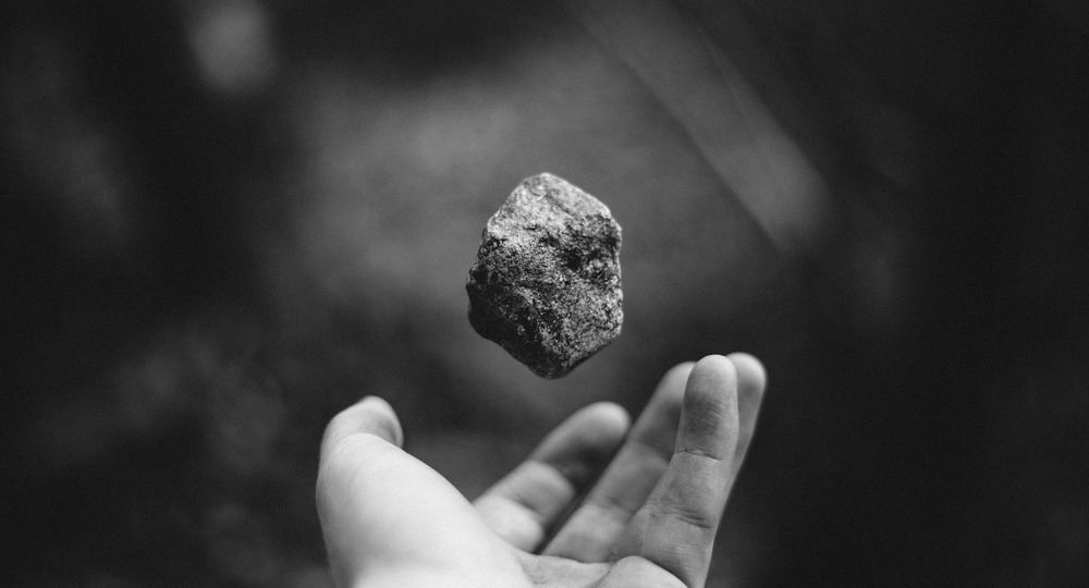 Не бросайте камни в учителей! Не бросайте камни в учителей!