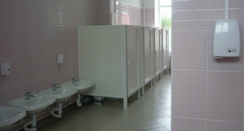 Регионам направят 12 миллиардов рублей на благоустройство школ Регионам направят 12 миллиардов рублей на благоустройство школ