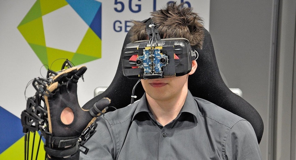 Российские ученые работают над созданием тактильного интернета Российские ученые работают над созданием тактильного интернета