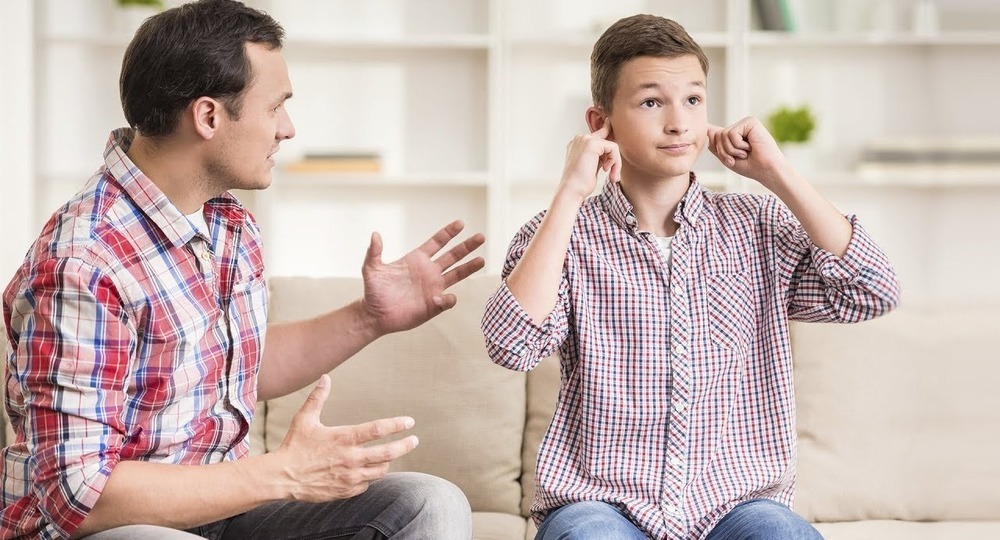 Надо ли говорить с ребенком про это? Надо ли говорить с ребенком про это?