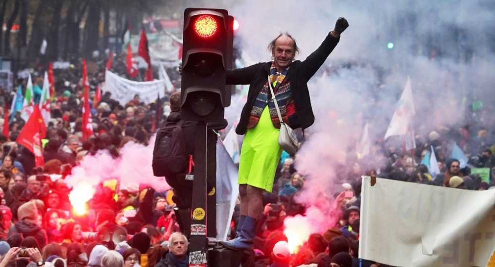 Как французы отреагировали на пенсионную реформу Как французы отреагировали на пенсионную реформу