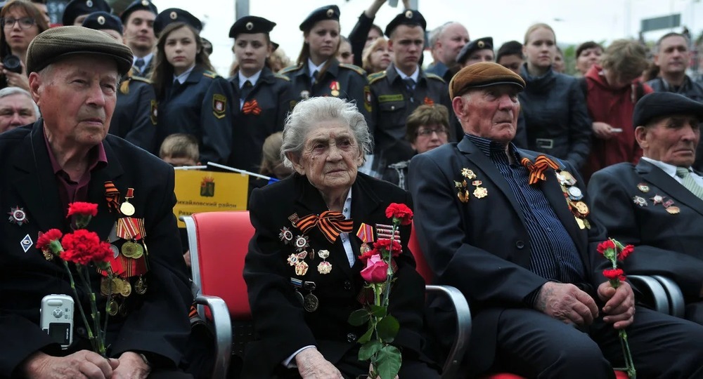 В Татарстане учителей попросили приглашать на школьные собрания ветеранов войны