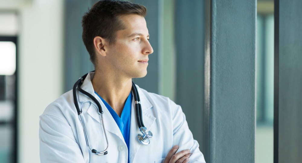 Частную медицину предложили оградить от молодых врачей Частную медицину предложили оградить от молодых врачей