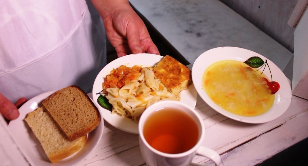 Минпросвещения: средняя стоимость обеда для младшеклассников составляет 60 рублей Минпросвещения: средняя стоимость обеда для младшеклассников составляет 60 рублей