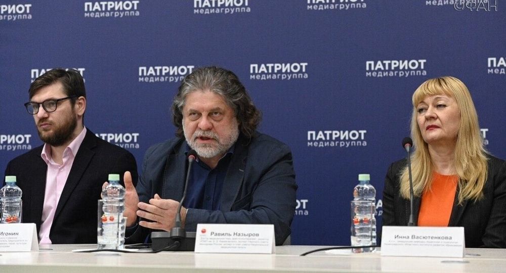 Эксперт Минздрава России выступил за половое воспитание в школах Эксперт Минздрава России выступил за половое воспитание в школах