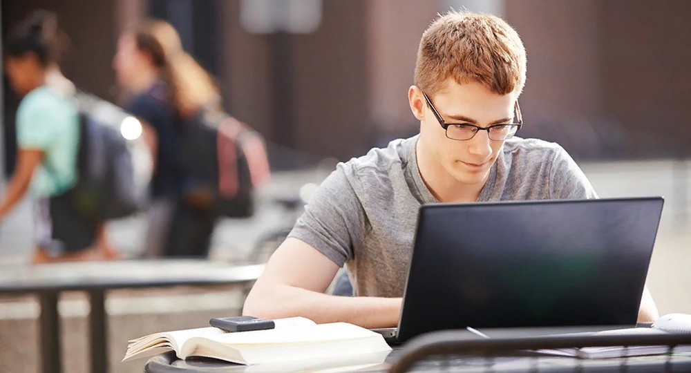 «Самое важное в кризис – островок стабильности вокруг лидера» «Самое важное в кризис – островок стабильности вокруг лидера»