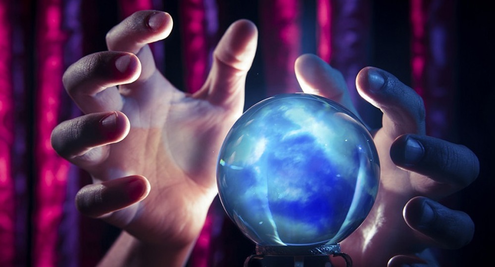 Между прошлым и возможным Между прошлым и возможным