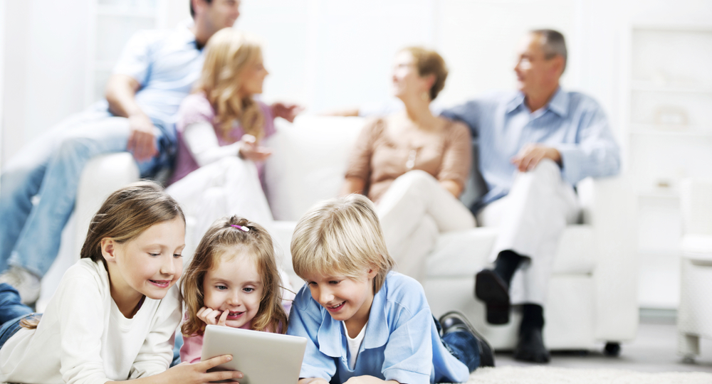 Карантин: как выжить с детьми и уберечь родителей Карантин: как выжить с детьми и уберечь родителей