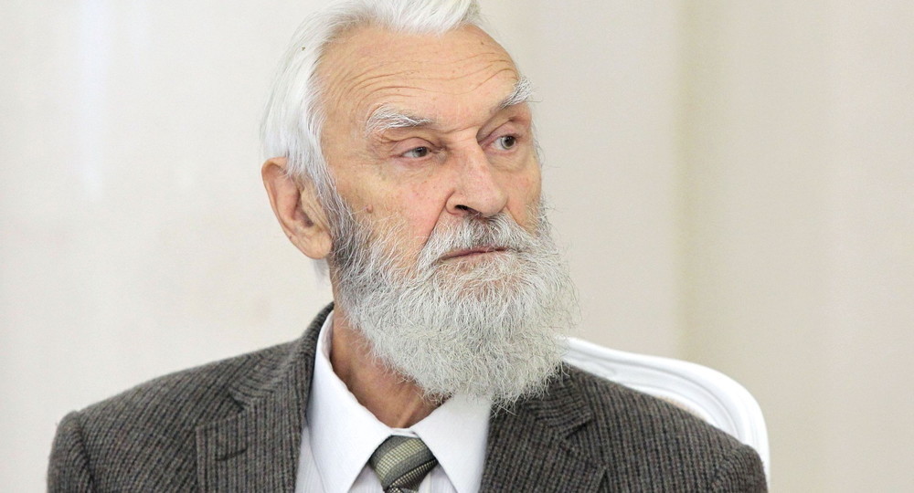 Умер академик Виталий Костомаров
