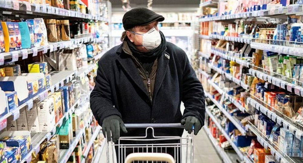 Леонид Рошаль посоветовал ходить в магазин в перчатках Леонид Рошаль посоветовал ходить в магазин в перчатках