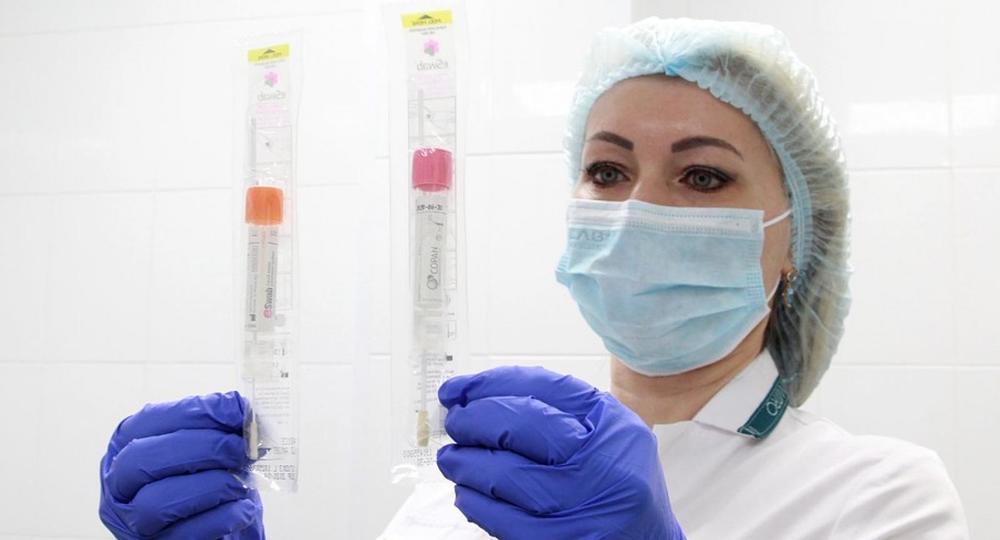 325 школьников в Волжском проверяют на коронавирус