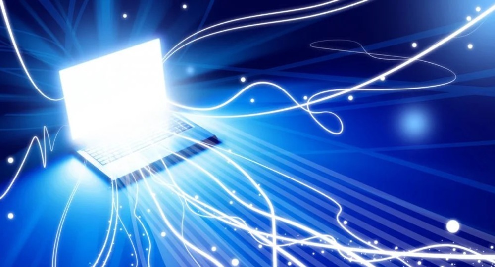 Лишь бы выдержал интернет: как в Латвии учатся удаленно Лишь бы выдержал интернет: как в Латвии учатся удаленно