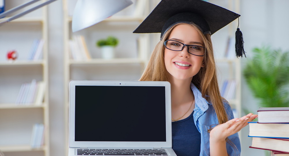 А нужен ли ЕГЭ на дому? А нужен ли ЕГЭ на дому?