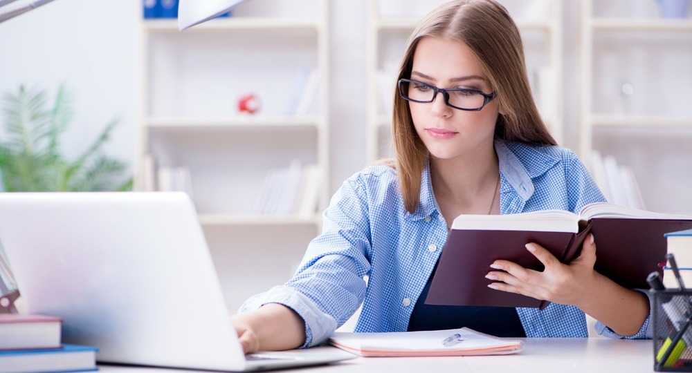 Минобрнауки допускает начало нового учебного года в режиме онлайн Минобрнауки допускает начало нового учебного года в режиме онлайн