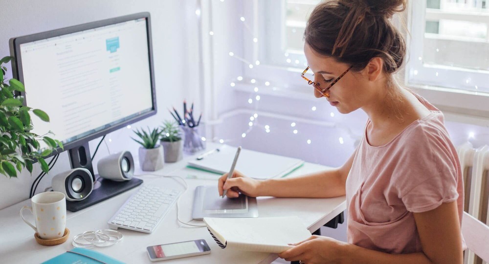 В Севастополе предложили доплачивать учителям за дистанционное обучение В Севастополе предложили доплачивать учителям за дистанционное обучение