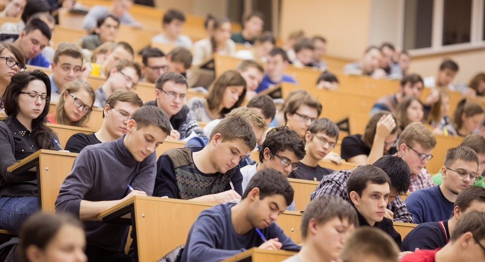 Названы самые популярные среди российских абитуриентов факультеты Названы самые популярные среди российских абитуриентов факультеты