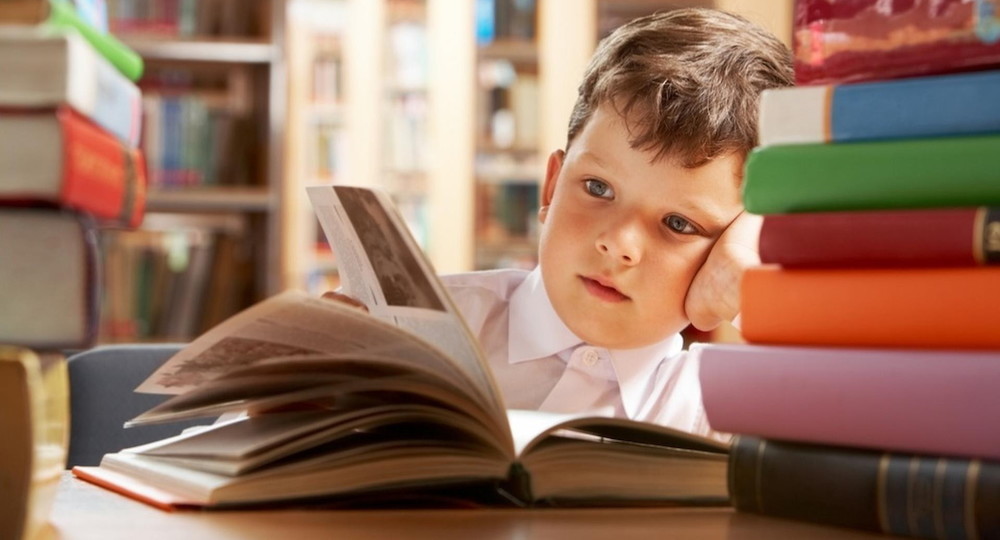 Младшеклассникам могут разрешить оставлять учебники в школах Младшеклассникам могут разрешить оставлять учебники в школах