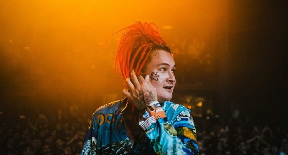 Школьный учитель подал в суд на Моргенштерна