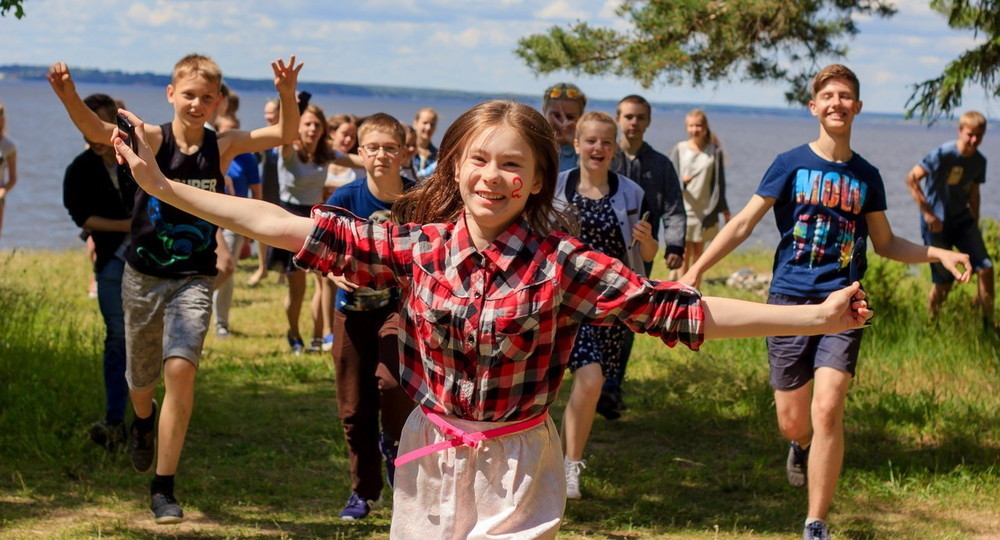 До конца года крупнейшие детские лагеря отдыха возобновят работу