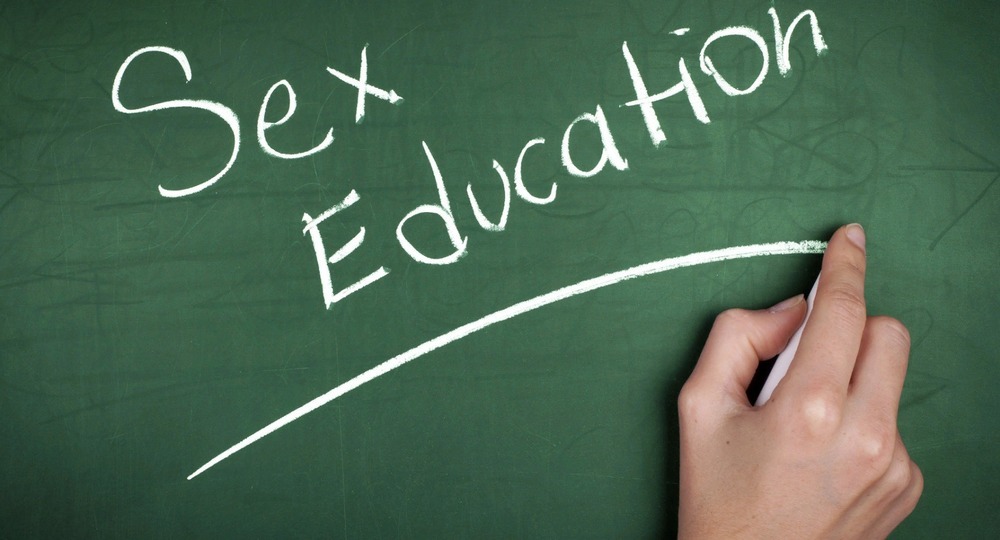 «Сексуальное просвещение в школе, хорошо продуманное и организованное, нужно» «Сексуальное просвещение в школе, хорошо продуманное и организованное, нужно»