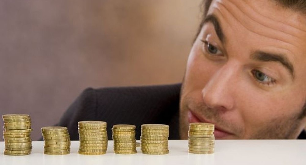 Увеличить зарплату преподавателей и снизить дифференциацию в оплате труда вузовских работников