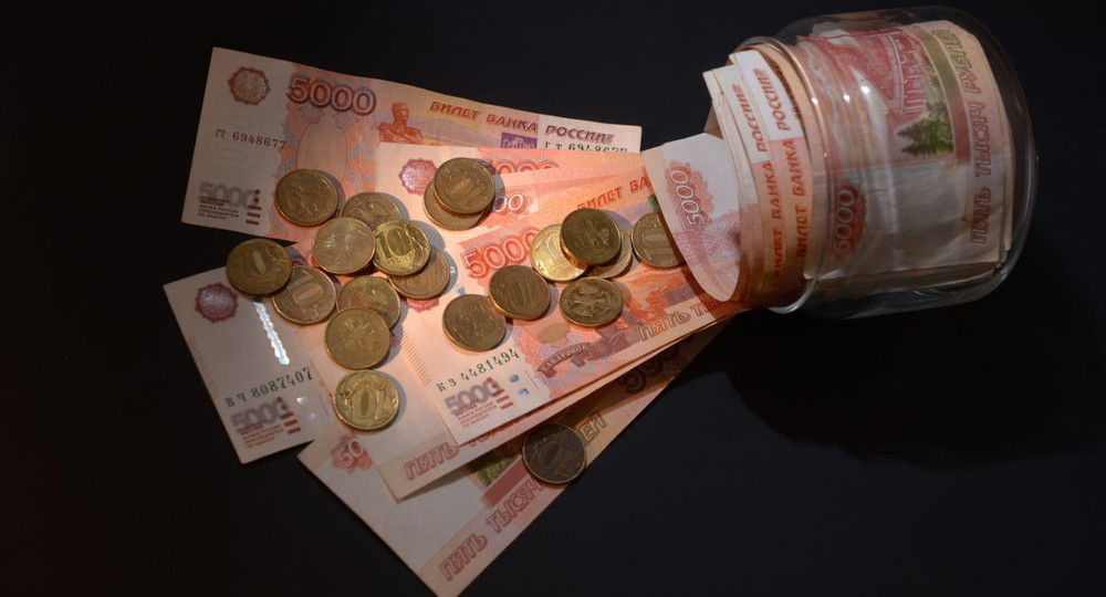 Минтруд утвердил минимальную зарплату на 2021 год Минтруд утвердил минимальную зарплату на 2021 год