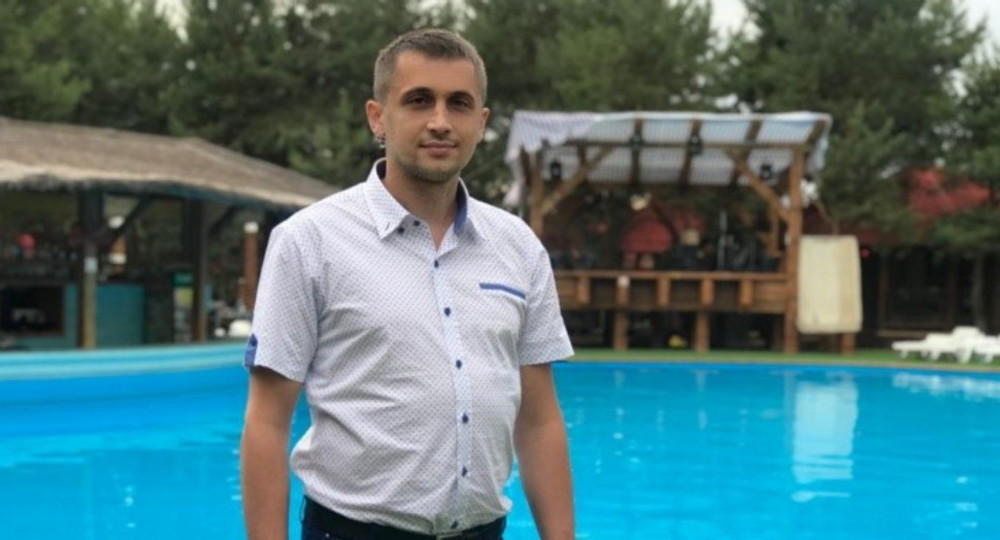 Отца-одиночку убили из-за конфликта в родительском чате. Смотрим скрины переписки Отца-одиночку убили из-за конфликта в родительском чате. Смотрим скрины переписки