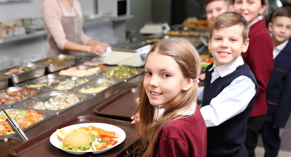 «Питание бесплатное, но не горячее» «Питание бесплатное, но не горячее»