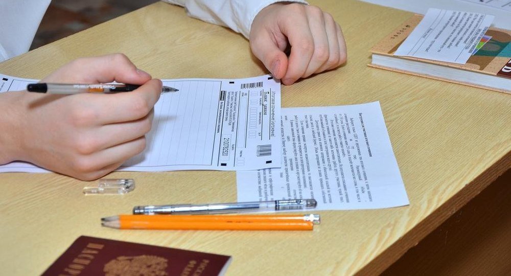 Итоговое сочинение могут перенести из-за пандемии Итоговое сочинение могут перенести из-за пандемии