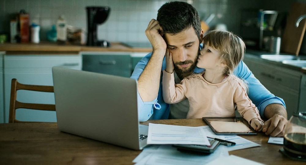 Минтруд предлагает выплачивать материнский капитал отцам-одиночкам Минтруд предлагает выплачивать материнский капитал отцам-одиночкам