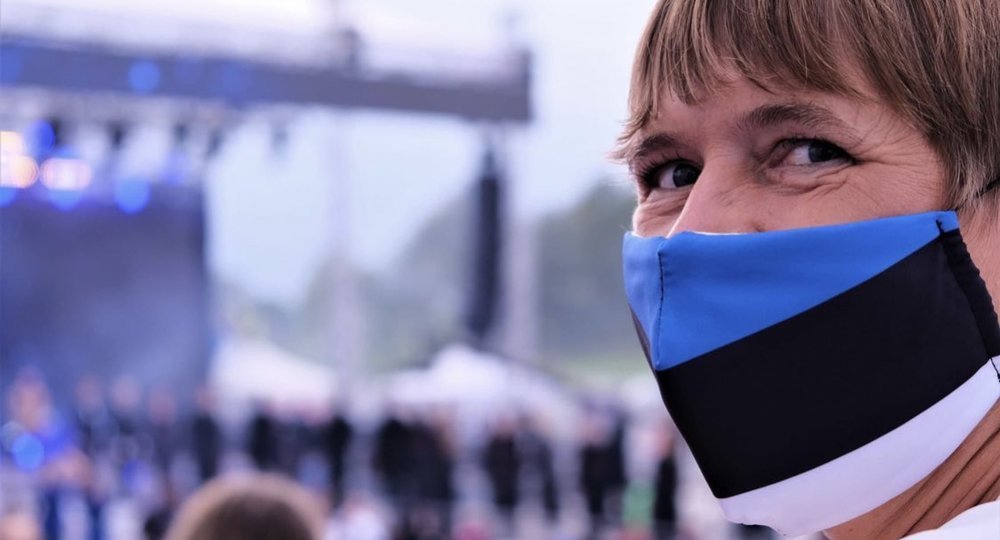 В Таллине возле школ появятся контейнеры для сбора одноразовых масок В Таллине возле школ появятся контейнеры для сбора одноразовых масок