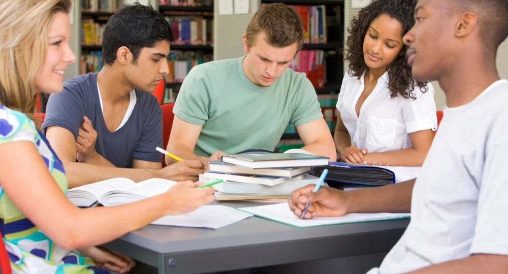 Минобрнауки призывает вакцинировать иностранных студентов Минобрнауки призывает вакцинировать иностранных студентов