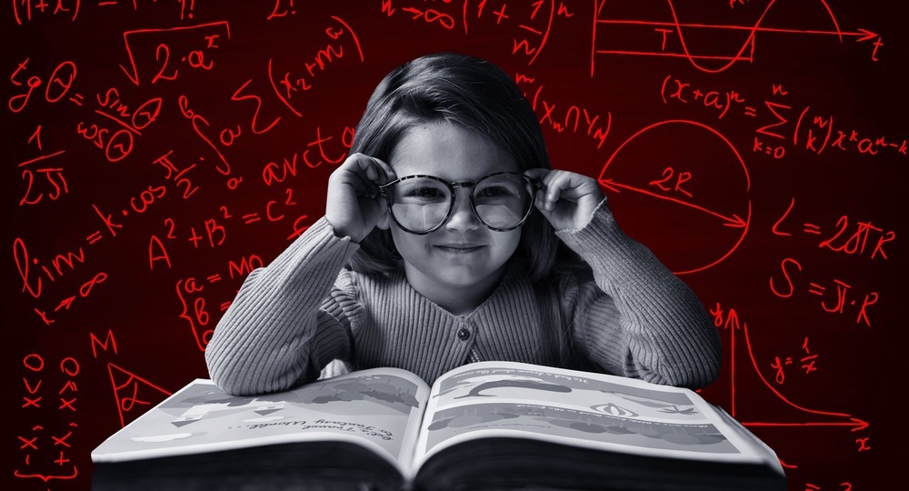 Почему так тревожно за маленькую Алису Почему так тревожно за маленькую Алису