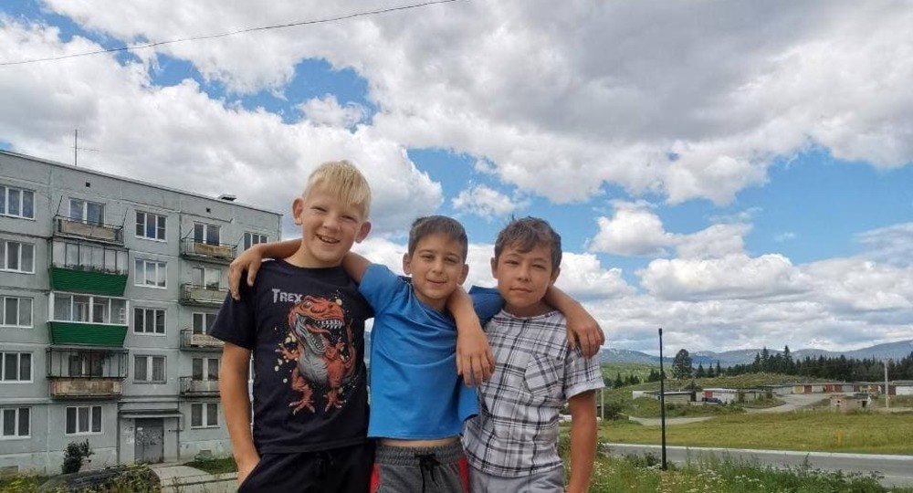 В Башкирии пятиклассники спасли утопающего мальчика В Башкирии пятиклассники спасли утопающего мальчика