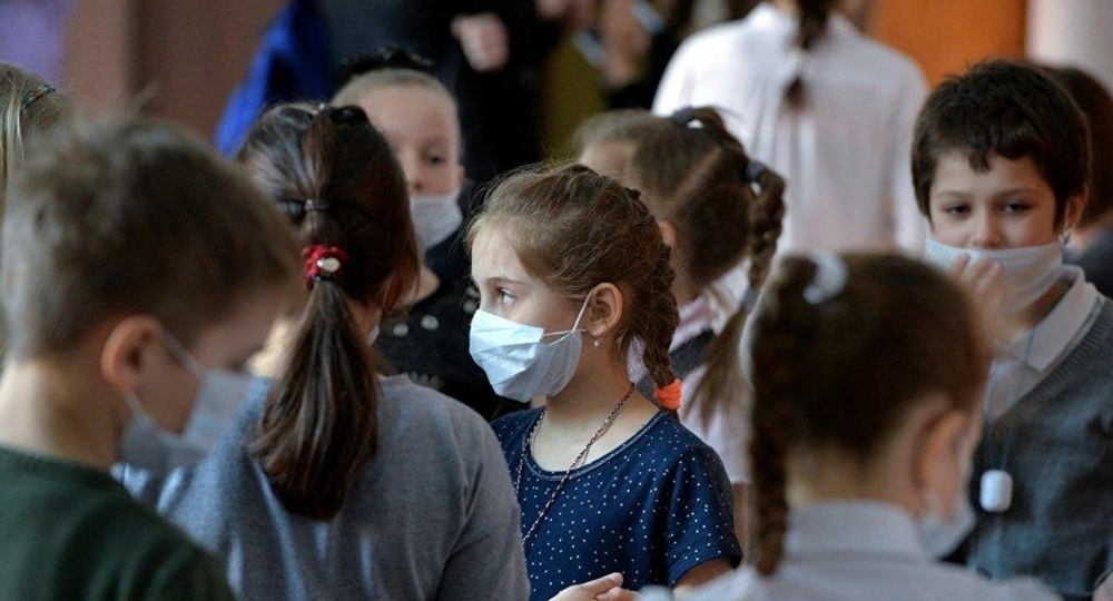 Школам разрешат переходить на удалёнку в зависимости от эпидситуации Школам разрешат переходить на удалёнку в зависимости от эпидситуации