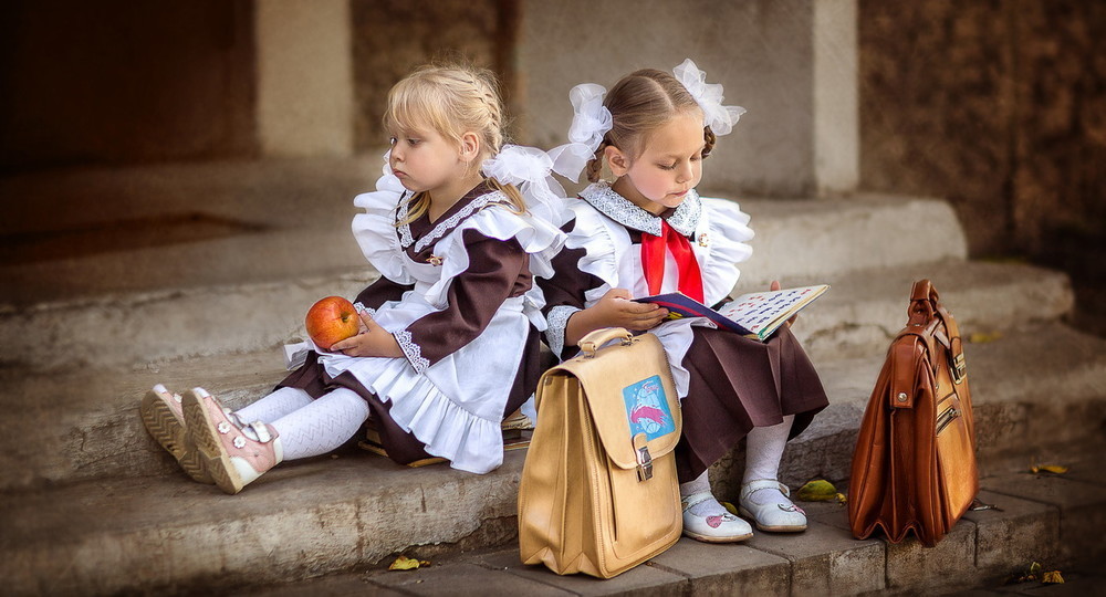 Свежий запах новых учебников, или Первее первого сентября Свежий запах новых учебников, или Первее первого сентября
