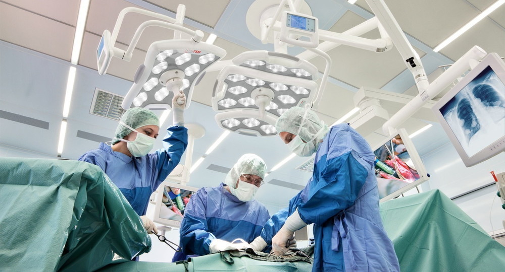 Пострадавших при стрельбе в Перми доставят в Москву Пострадавших при стрельбе в Перми доставят в Москву