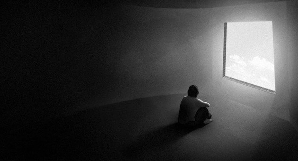 Вкладывать надо не в охранников, а в просвещение и в медицину