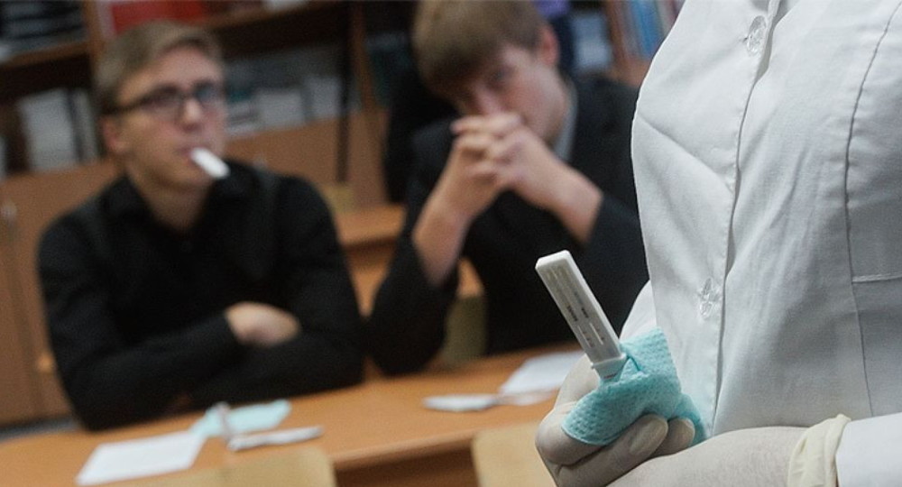 Голикова предложила проверять школьников на курение Голикова предложила проверять школьников на курение