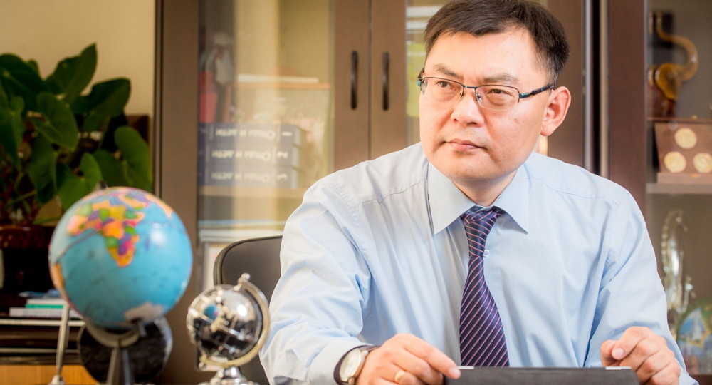 Алдар Дамдинов назначен исполняющим обязанности ректора БГУ Алдар Дамдинов назначен исполняющим обязанности ректора БГУ