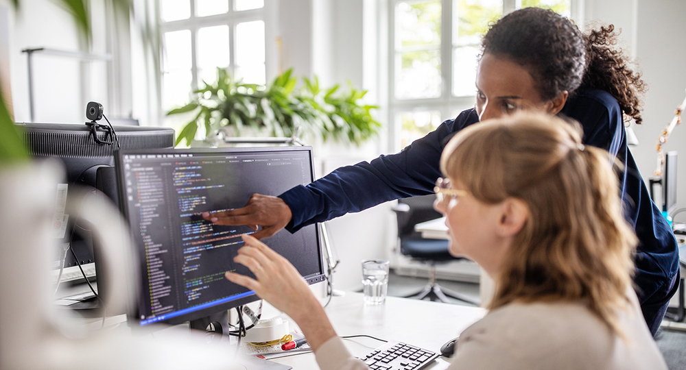 Человек не привязан к своему диплому и специальности, которую получил, он может менять сферу, учиться всю жизнь и получать навыки за месяцы или даже недели Человек не привязан к своему диплому и специальности, которую получил, он может менять сферу, учиться всю жизнь и получать навыки за месяцы или даже недели