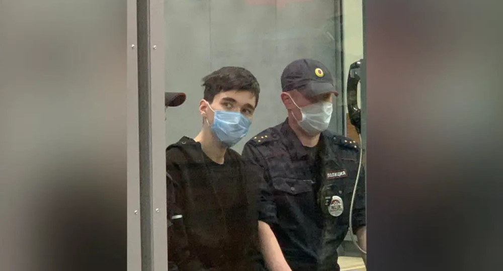 Казанскому стрелку предъявлено обвинение по четырем уголовным статьям Казанскому стрелку предъявлено обвинение по четырем уголовным статьям