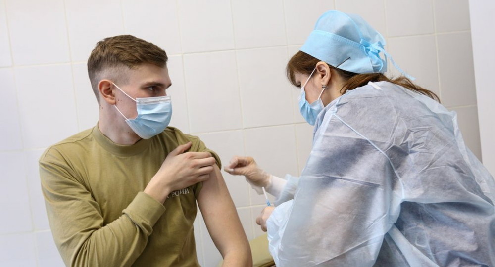 В России началась вакцинация подростков от COVID В России началась вакцинация подростков от COVID