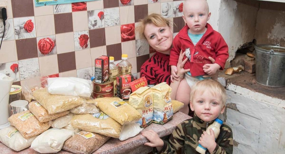 В Минпромторге предложили новый вид помощи малоимущим семьям 