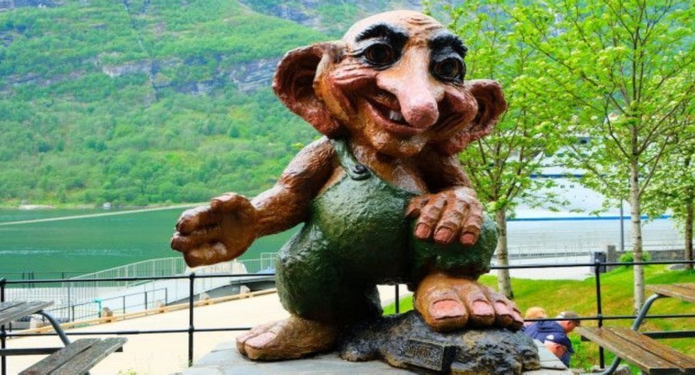 Хейтинг у подростков и взрослых: ненависть как обезболивающее Хейтинг у подростков и взрослых: ненависть как обезболивающее