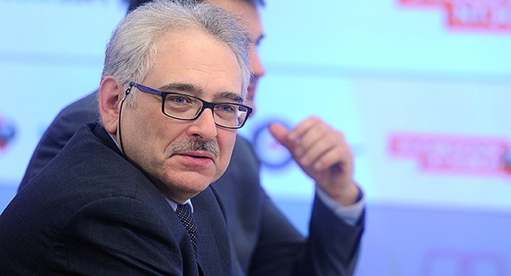 Михаил Шнейдер: «Не вместо ЕГЭ, а плюс к нему»